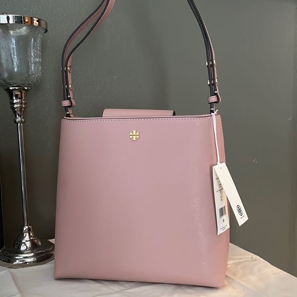 Tory Burch Handbags - Tory burch bucket bag